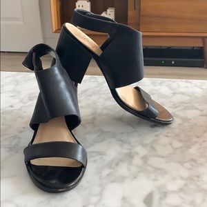 Vince Camuto healed sandals